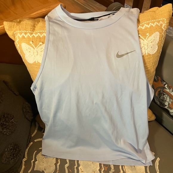 Women’s Nike Activewear Tank Size M - Picture 2 of 9